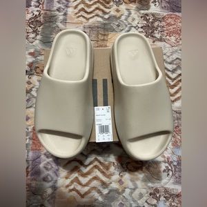 Yeezy Slide- Size 10 , Color: Bone - Original
